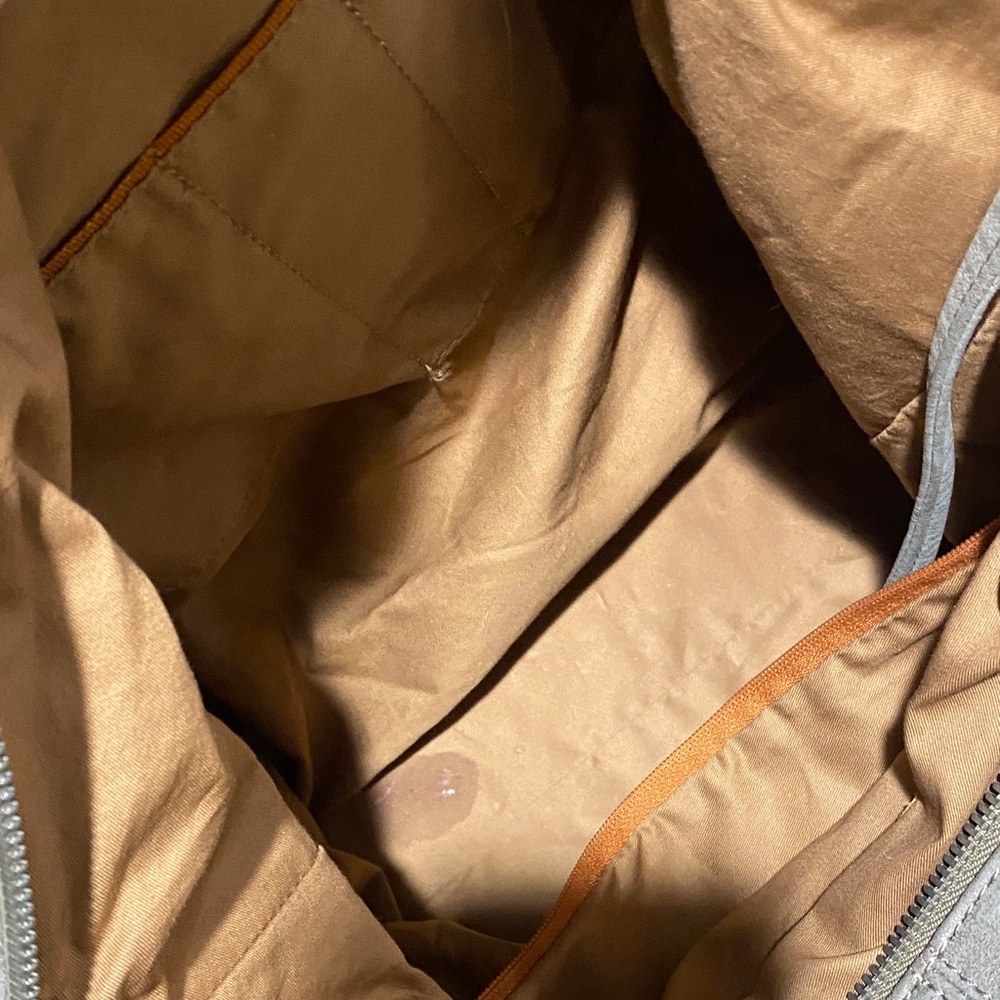 HOBO Large Shelia Silver Gray Women's Shoulder Bag - Picture 12 of 16